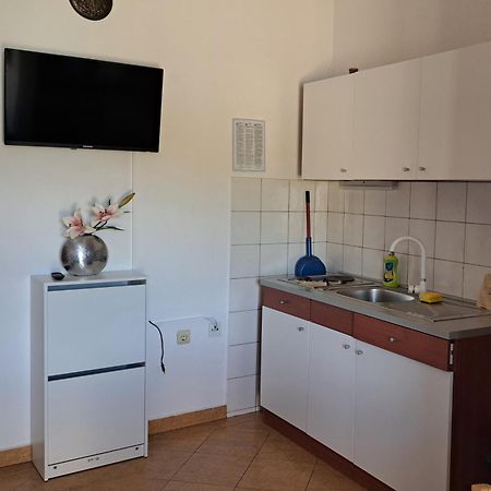 Apartment Krizanovic Malinska Εξωτερικό φωτογραφία